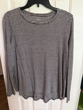 Striped Long-Sleeve Crewneck Top - Brown & White